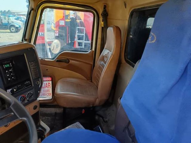 Tolva MACK  Granite de 20mt3