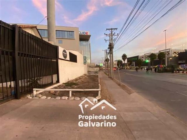 OFICINA Av El Santo / Amunategui