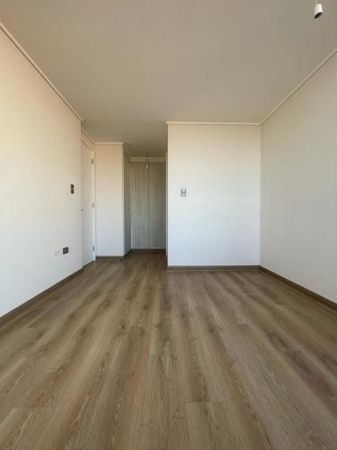 Arriendo Amplio Departamento 2 dormitorios 2 baños