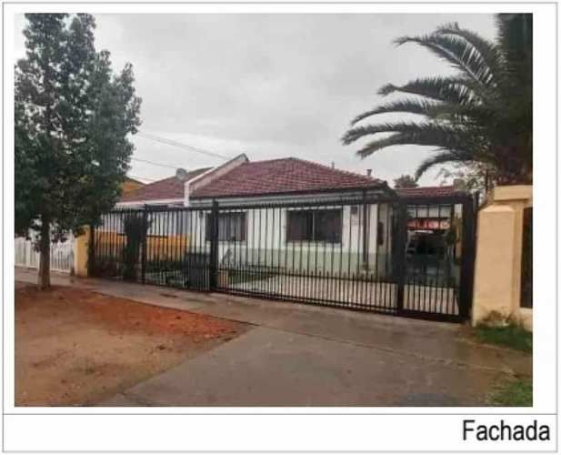 INTERESANTE Y GRAN CASA EN SAN MIGUEL A PASOS DEL