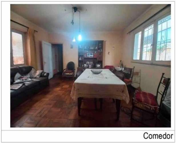 INTERESANTE Y GRAN CASA EN SAN MIGUEL A PASOS DEL