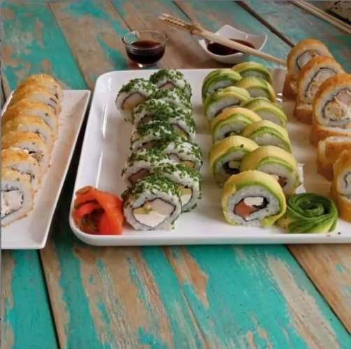 Ayudante para  cocina de sushi