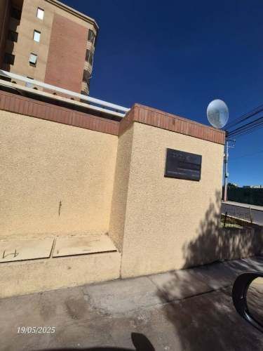 Corredora vende casa condominio Barcelona