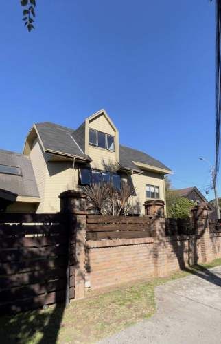 En venta rústica y hermosa casa ubicada en huertos familiares san pedro calle las violetas