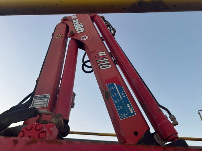 CAMION DE SERVICIOS PLUMA ,  COMPRESOR Y LUBRICADOR Marca VOLKSWAGEN Modelo CONSTELLATION 17.280 DC Año 2020