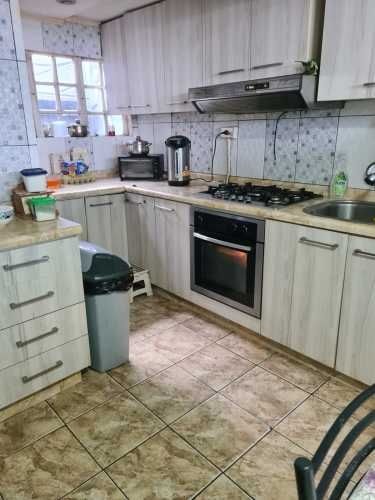 SE ARRIENDA DORMITORIO EN VALDIVIA