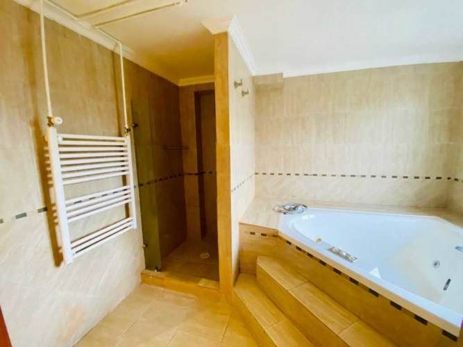 CASA, SECTOR LOS AROMOS (104484)