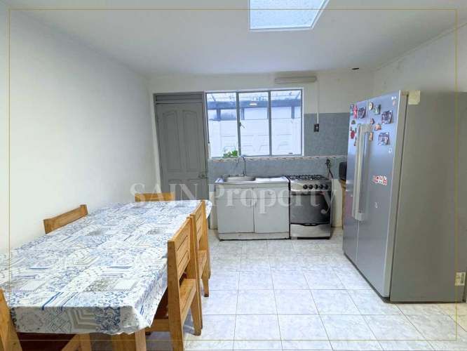 Amplia Casa Familiar en San Pedro (104516)