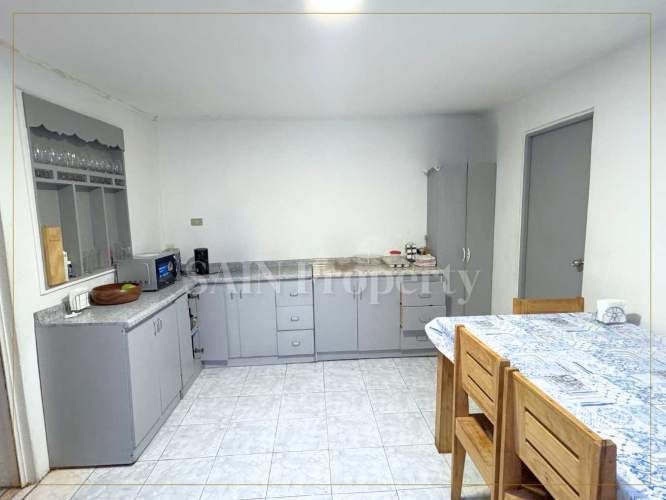 Amplia Casa Familiar en San Pedro (104516)