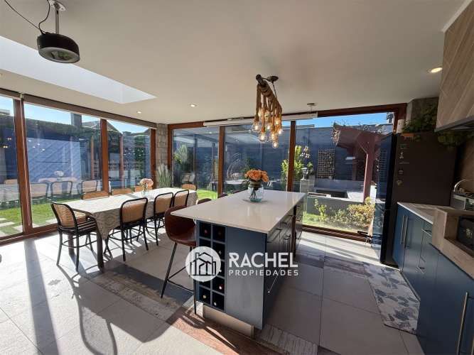 SE VENDE LINDA CASA SECTOR PONIENTE- MIRADOR DE LA FRONTERA