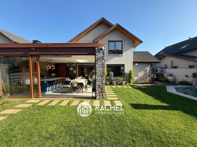 SE VENDE LINDA CASA SECTOR PONIENTE- MIRADOR DE LA FRONTERA