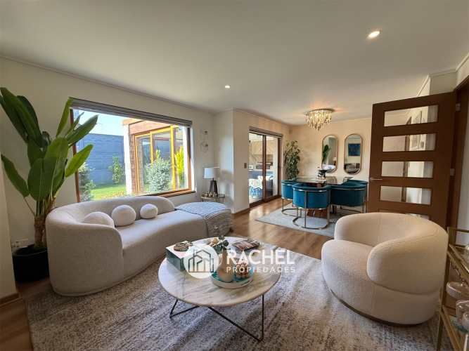 SE VENDE LINDA CASA SECTOR PONIENTE- MIRADOR DE LA FRONTERA