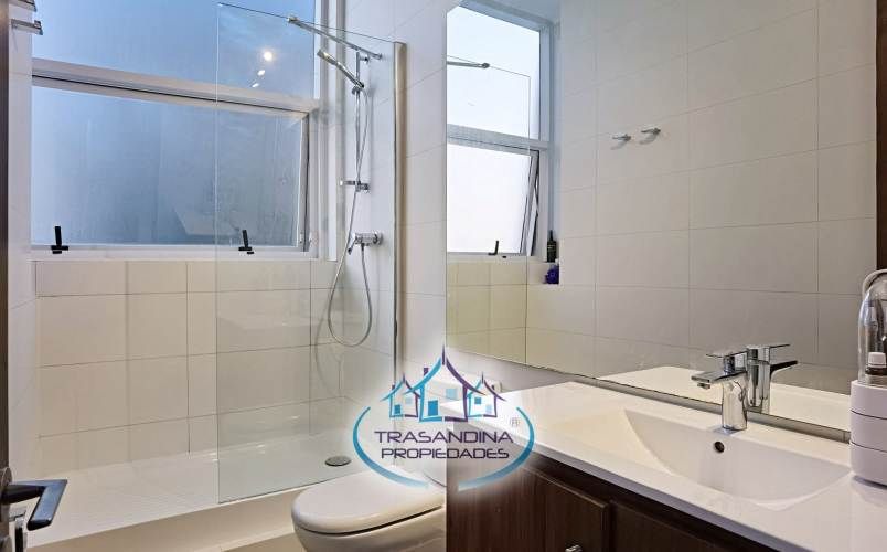 CASA AMOBLADA 3D 4B 2E en Peñalolén - Santiago