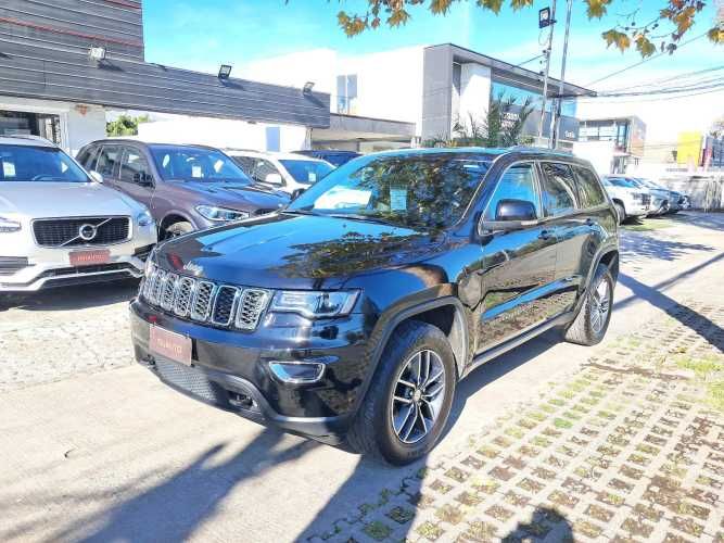 JEEP GRAND CHEROKEE LAREDO 3.6 AUT 2019