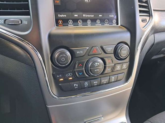 JEEP GRAND CHEROKEE LAREDO 3.6 AUT 2019