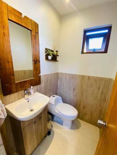 VENTA CASA PARCELA MODERNA CERCANA COLEGIOS TREWHELAS - PUCALAN - SAN NICOLAS DIACONO