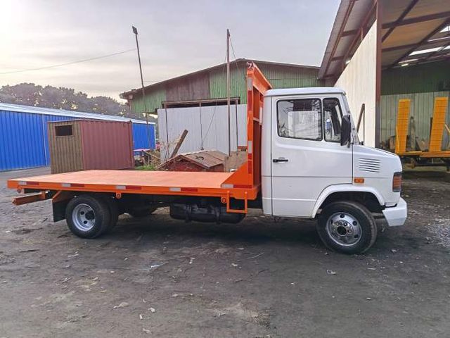 CAMION MERCEDES BENZ 711 AÑO 2005