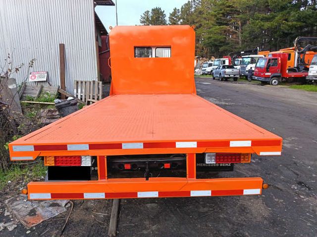 CAMION MERCEDES BENZ 711 AÑO 2005