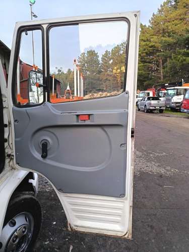 CAMION MERCEDES BENZ 711 AÑO 2005