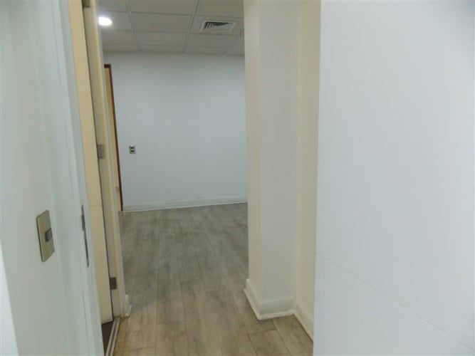 OFICINA Av. Charles Hamilton