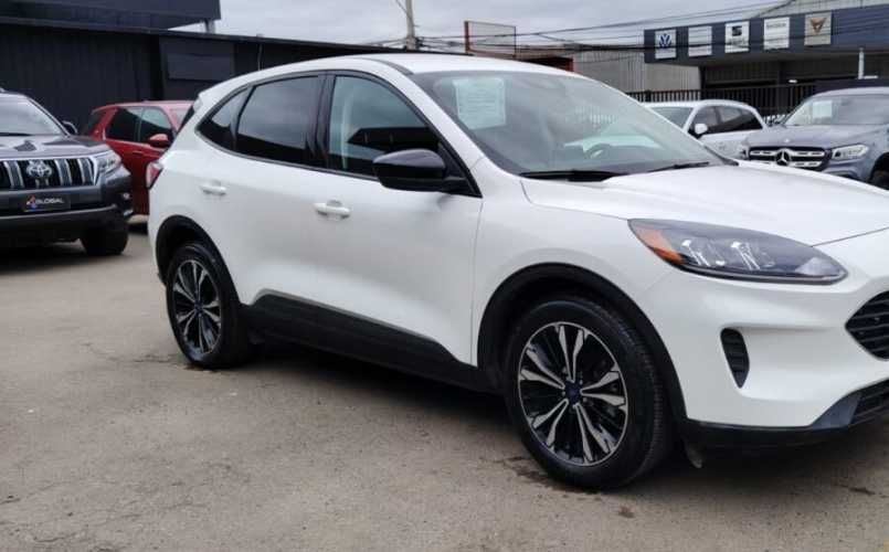 FORD ESCAPE SE HYBRIDO 2.5 FULL AUT. AÑO 2023
