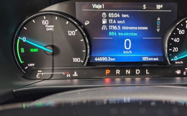 FORD ESCAPE SE HYBRIDO 2.5 FULL AUT. AÑO 2023