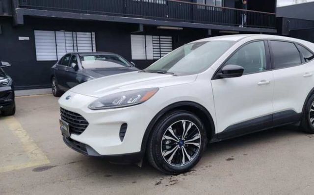 FORD ESCAPE SE HYBRIDO 2.5 FULL AUT. AÑO 2023