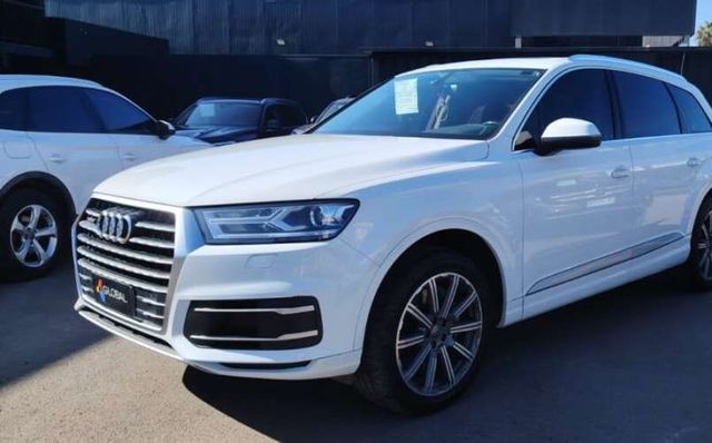 AUDI Q7 4X4 2.0 FULL AUT. AÑO 2020