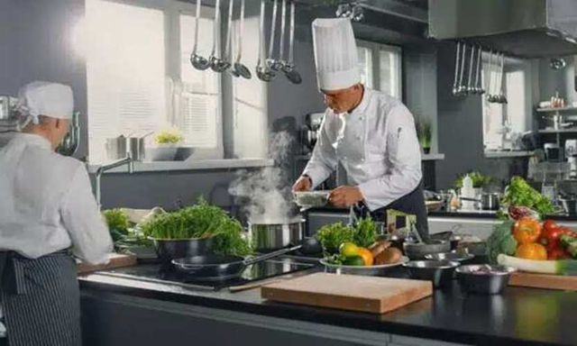 ¡Estamos buscando cocinero restaurant Peruano!