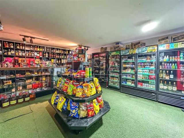 LOCAL COMERCIAL Avenida Cataluña, Concepción