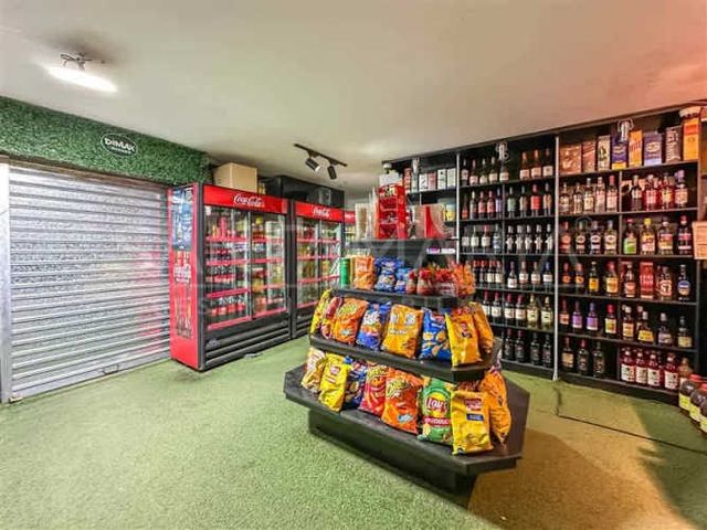 LOCAL COMERCIAL Avenida Cataluña, Concepción