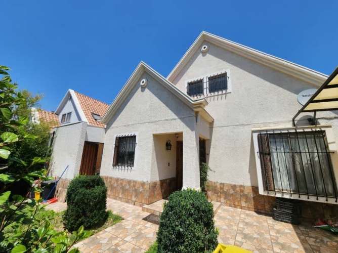 Casa EL UMBRAL // CHICUREO