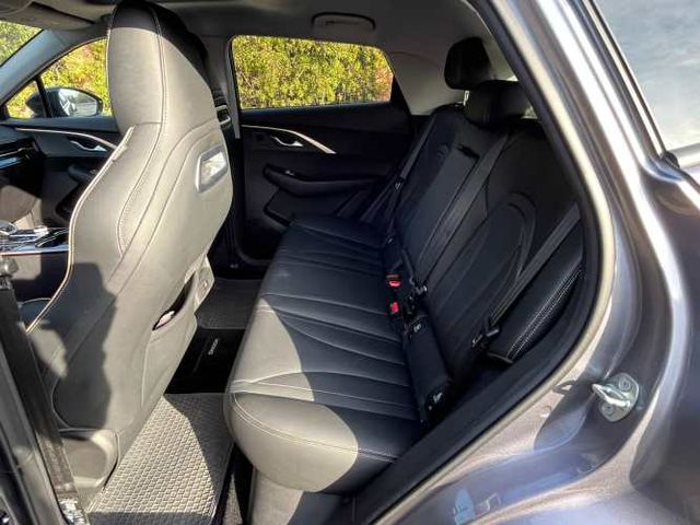 Omoda C5 Prestige 1.6T DCT Prestige (2024)