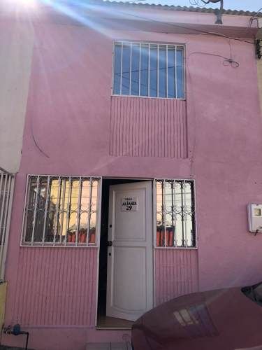 Casa, calle Anhidrita