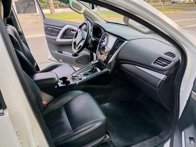 MITSUBISHI MONTERO SPORT 4WD 2.4 AT 2020