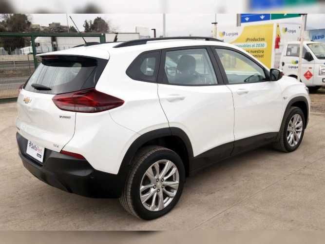 CHEVROLET TRACKER 2024