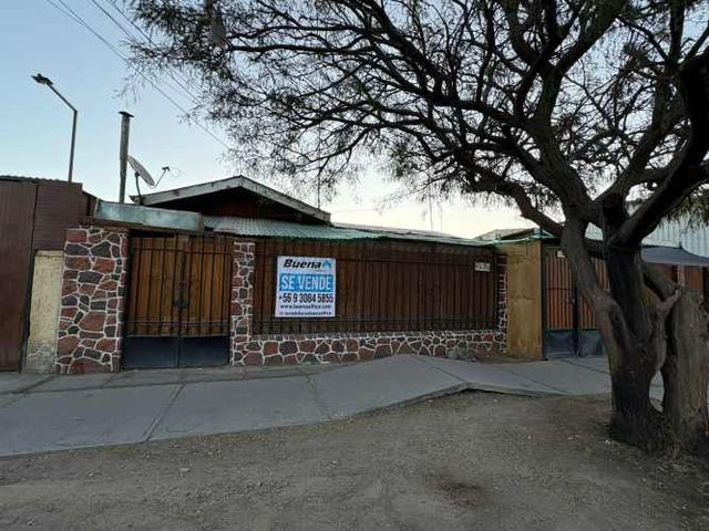 Venta de casa entre calle Argentina y calle Maipu, Calama