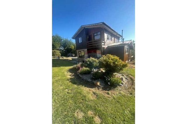 Se vende parcela c/casa condominio santa ema