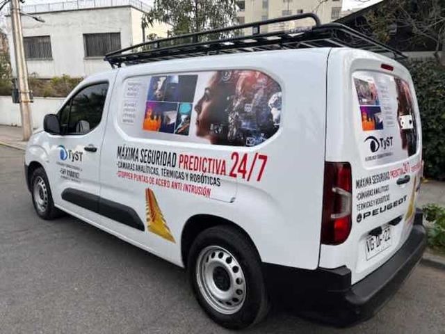 02 Tecnicos en  CCTV para empresa de excelencia