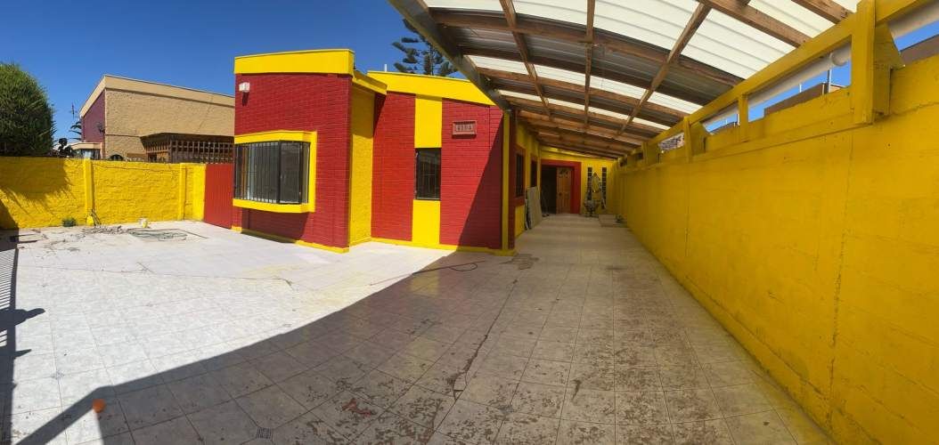 SE VENDE CASA EN VILLA SANTA ANA