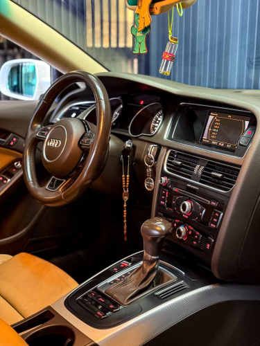 Audi A5 2.0T