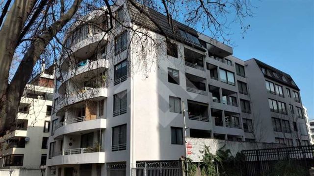 DEPARTAMENTO Ricardo Lyon/ Bustos