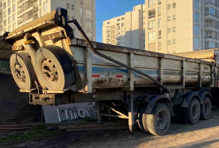 Semiremolque Batea marca RANDON año 2013