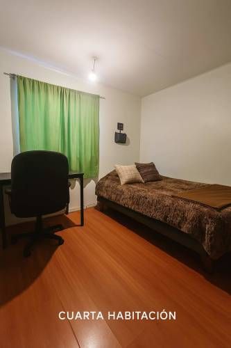 Casa esquina con espacio habilitado para local en venta Maipú