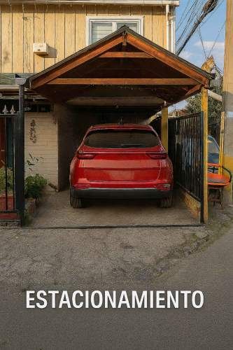 Casa esquina con espacio habilitado para local en venta Maipú