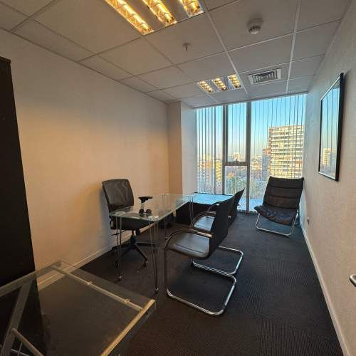 MODERNA OFICINA  CON RECEPCION Y UN PRIVADO EN ÑUÑOA