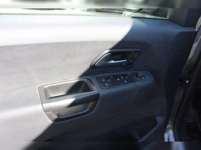 VOLKSWAGEN AMAROK 2023