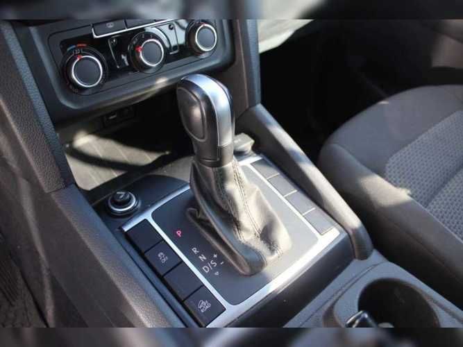 VOLKSWAGEN AMAROK 2023