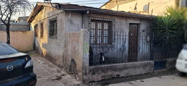 Se vende casa de 178m2 de terreno en Recoleta (106063)