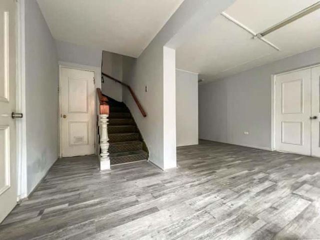 LOS ORIENTES ARRIENDA CASA COMERCIAL TRES PISOS 7 NORTE VIÑA